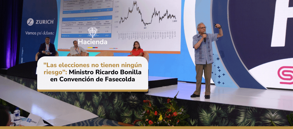 Imagen del ministro Ricardo Bonilla hablando