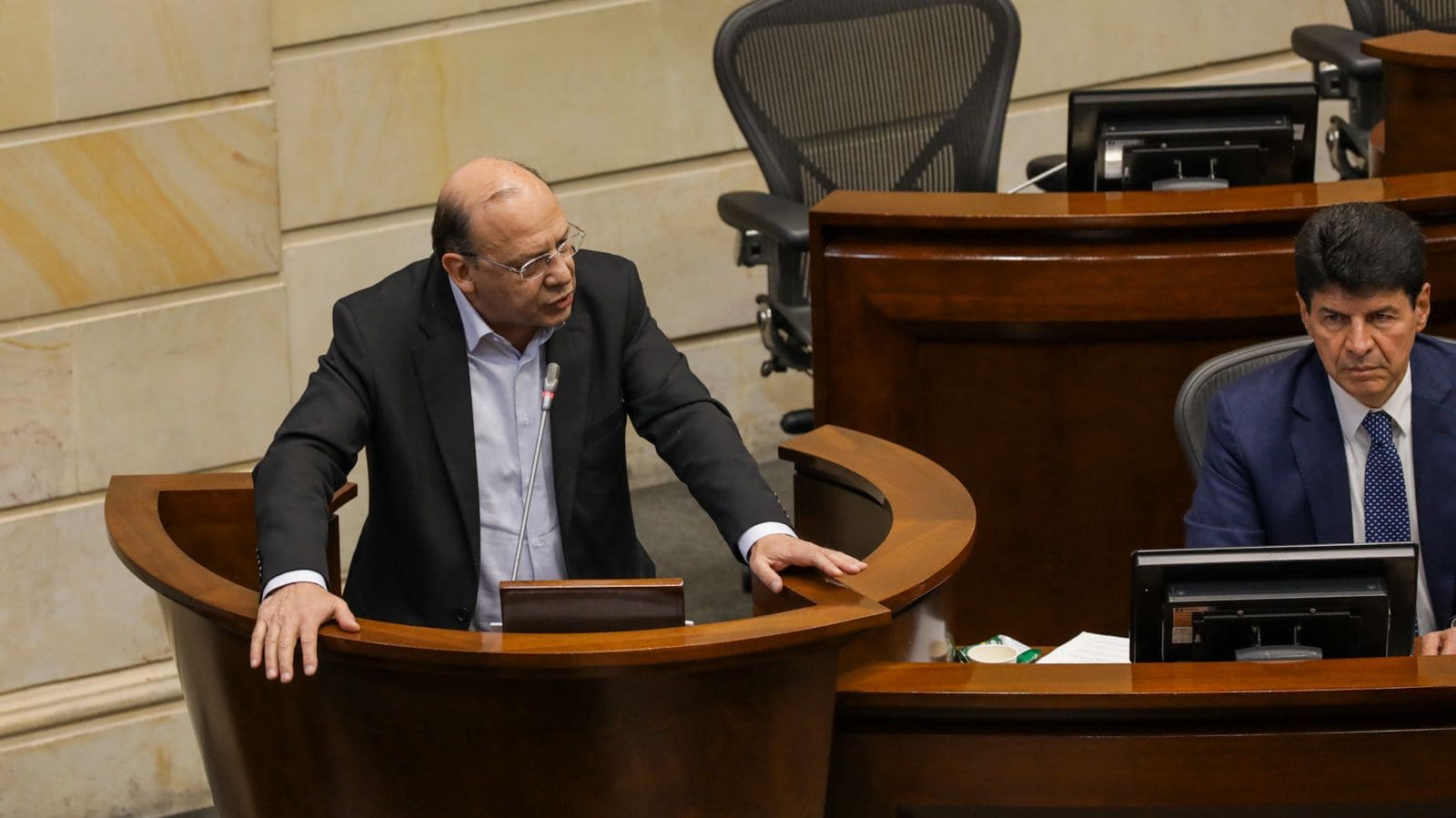 Negar la emergencia economía sería un grave acto de incoherencia institucional