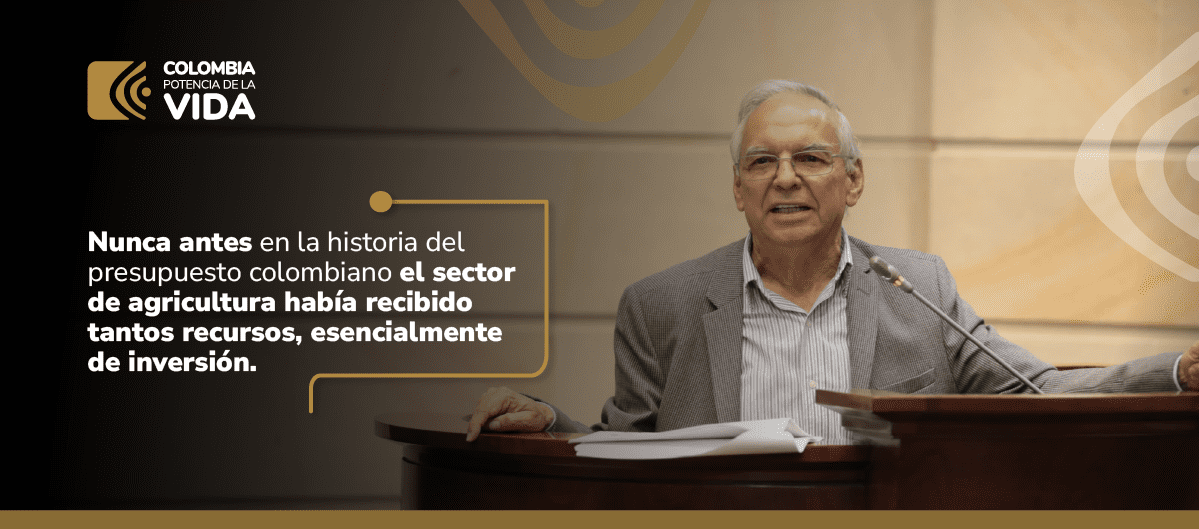 Imagen de Ricardo Bonilla hablando